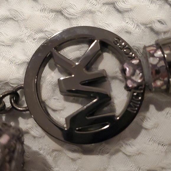 Michael Kors Ltd Edition Metallic Embossed Suede Signature Cosmetic Case NWOT - Picture 8 of 8